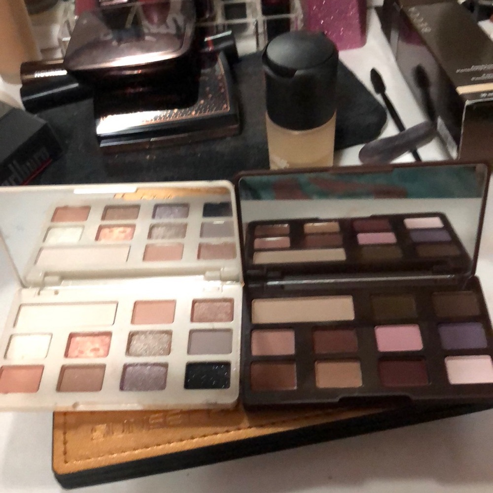 Too faced chocolate chip palettes